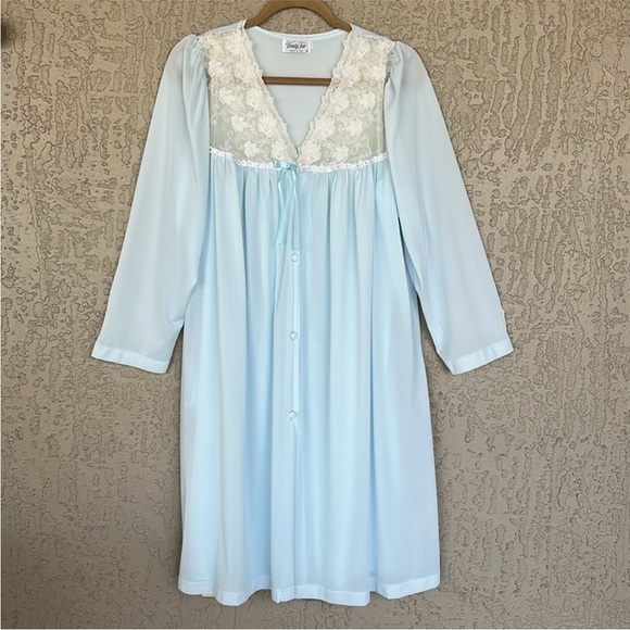 Vanity Fair Other - Vintage Vanity Fair Light Blue Nylon Lace Nightgown Robe Set M USA Made